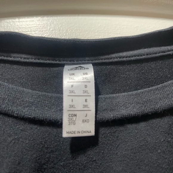 Adidas T-Shirt - Picture 5 of 8